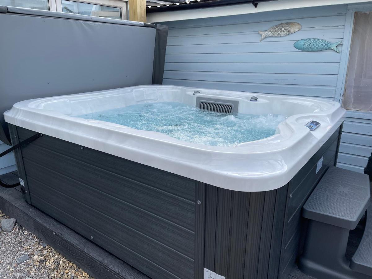 Dog Friendly Cottage 2 Mins To Beach With Hot Tub And Zappi Ev Lessingham Екстер'єр фото