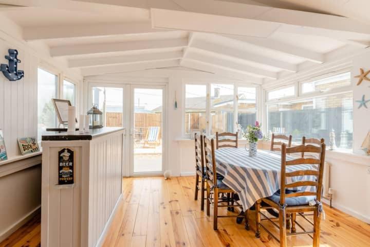 Dog Friendly Cottage 2 Mins To Beach With Hot Tub And Zappi Ev Lessingham Екстер'єр фото